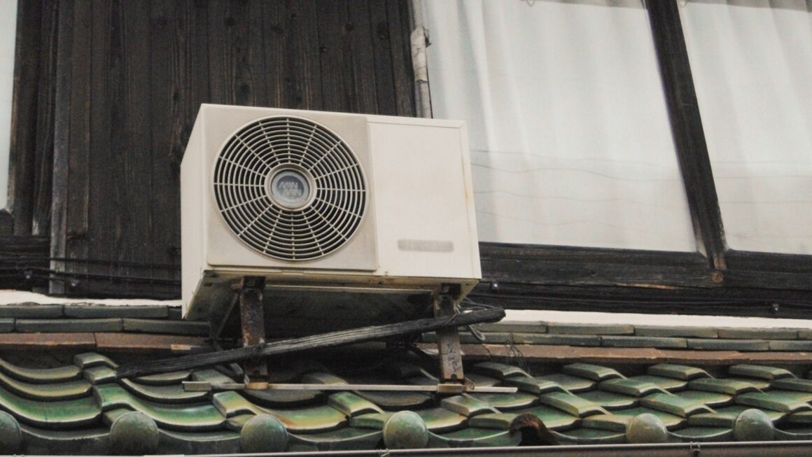 How To Use A Japanese Air Conditioner: The Complete Guide for Clueless Foreigners