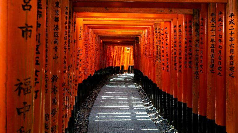 Don’t Visit Fushimi Inari Without Knowing These 10 Crucial Facts!