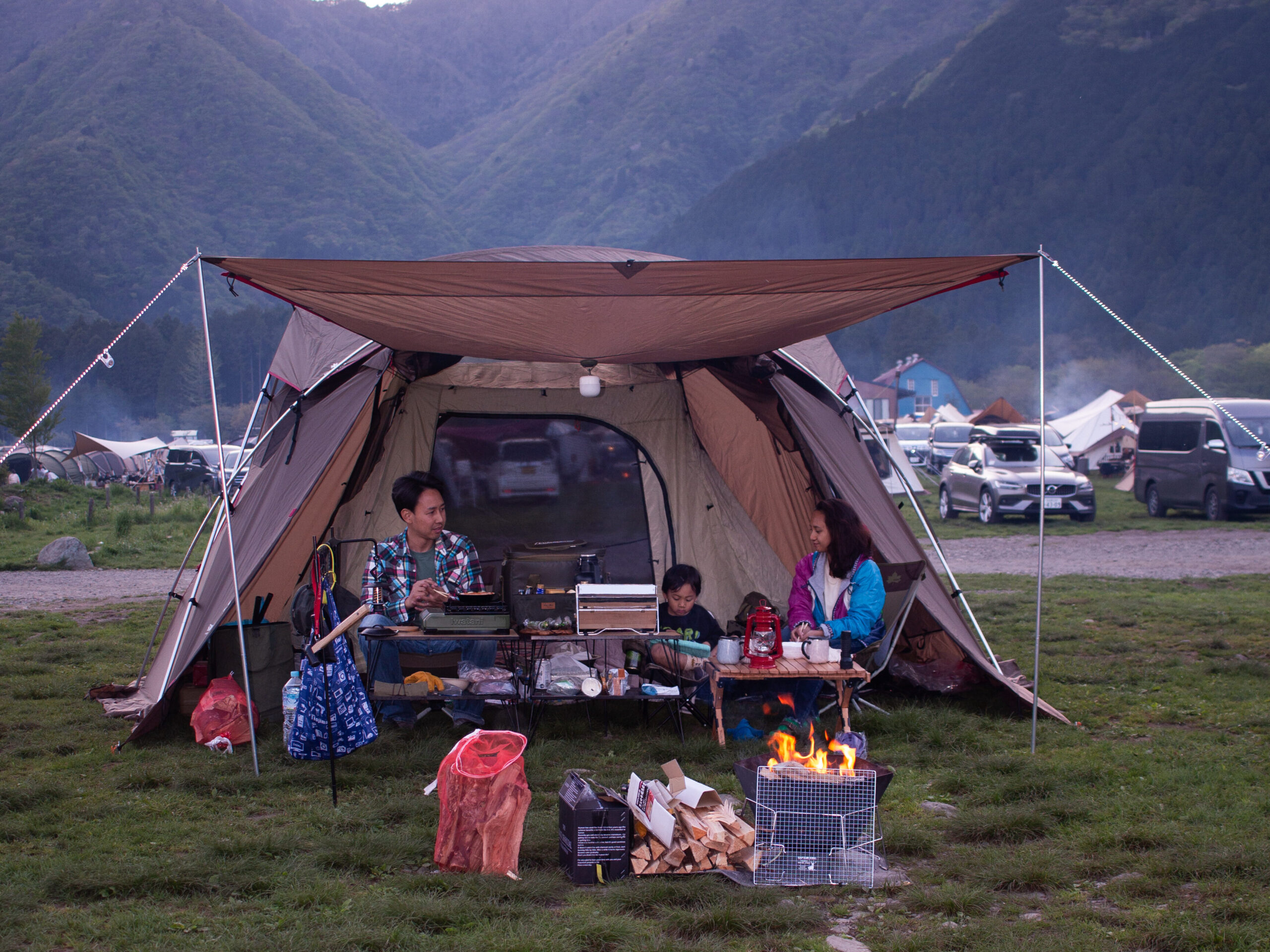 4 Stunning Campsites for Fall Foliage in the Kanto Region