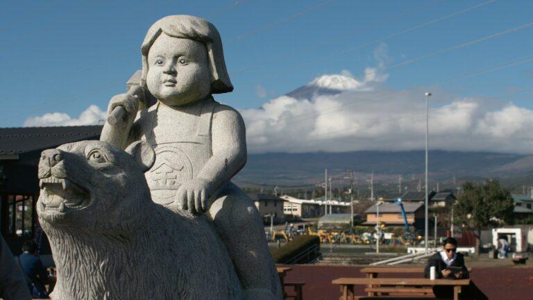Michi-no-Eki Fujioyama: Adorable Kintaro Meets Fuji Views