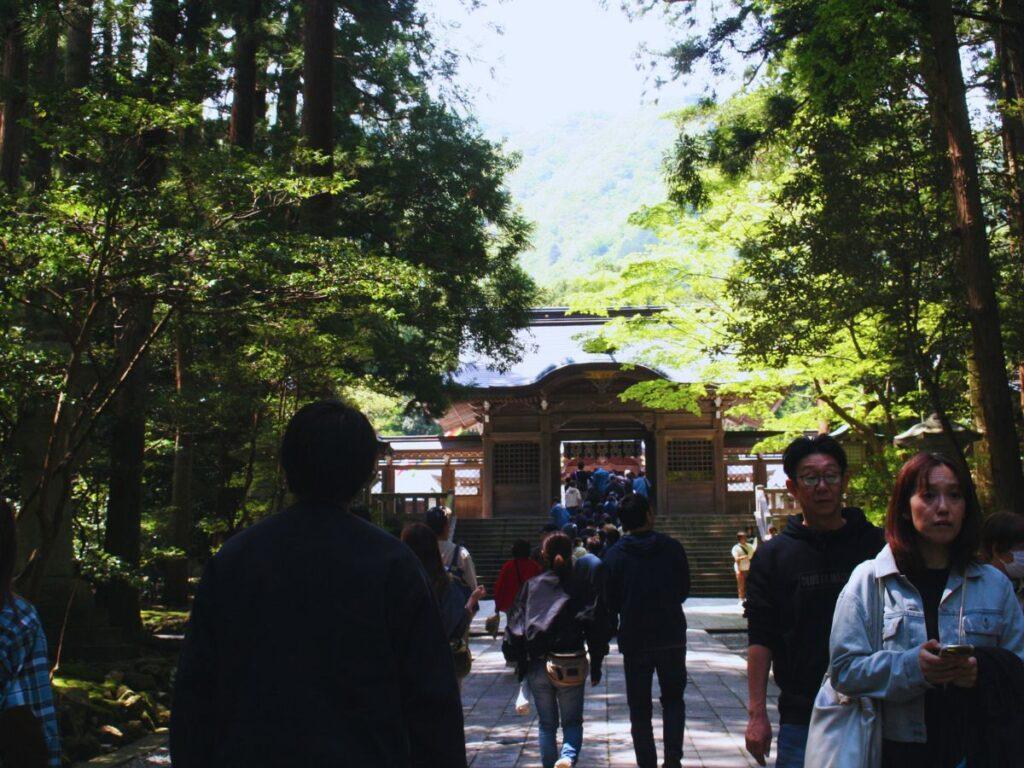 Magical Yahiko Shrine: Guid to This Must-See Spot in Niigata (Photo by ThatJapanGuide)) Magical Yahiko Shrine: Guid to This Must-See Spot in Niigata (Photo by ThatJapanGuide))