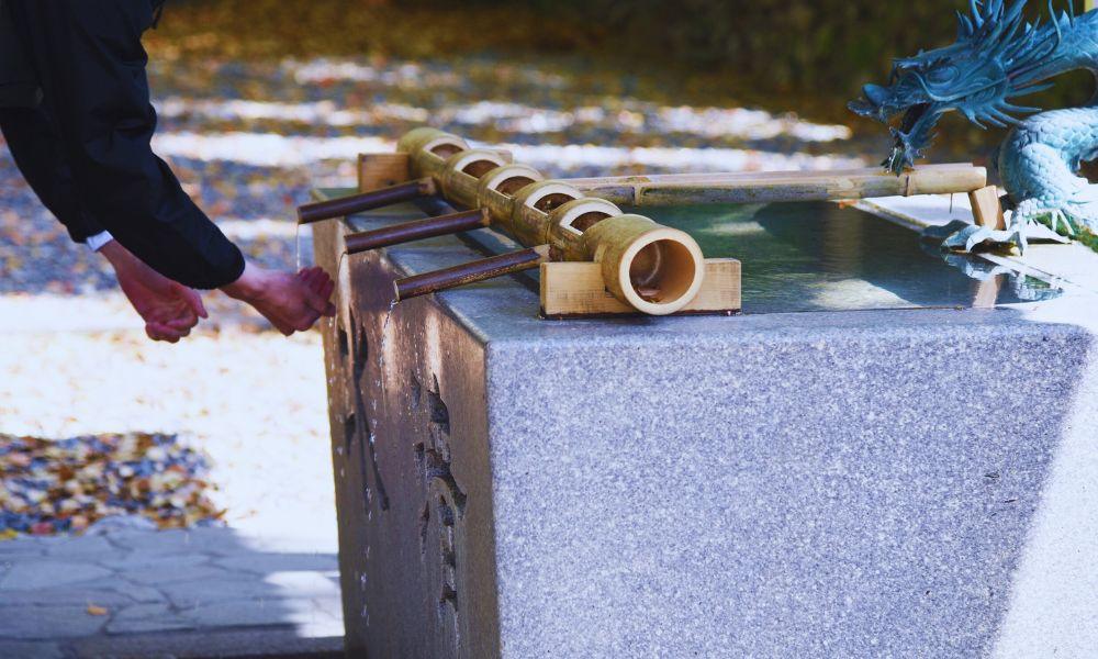 Hatsumode Guide (ThatJapanLife) Temizuya