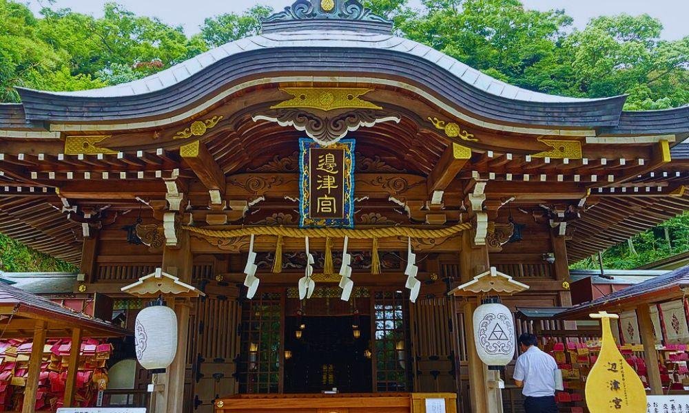 Enoshima Shrine Guide: Full Walkthrough, History & Tips